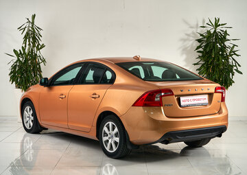 Volvo S60 Вид 4