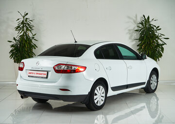Renault Fluence Вид 5